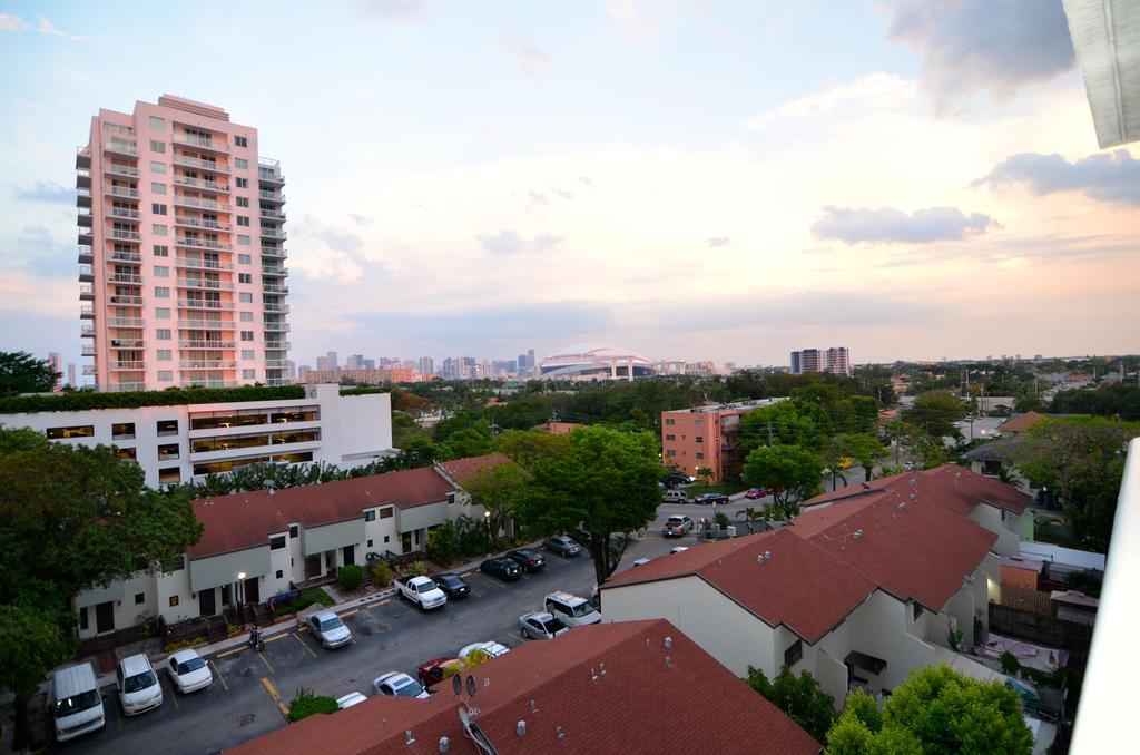 Riviera Apartments At Marina & Tower 迈阿密 外观 照片